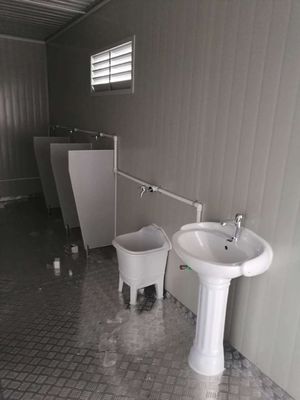 標準厚さ モダンスタイル モバイル 建設現場 プリファブ トイレ 屋外デザイン サンドイッチパネル 携帯トイレ