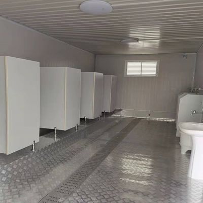 観光用浴室 プリファブ メタル彫刻パネル ローカル標準の電気とセキュリティドアを持つポータブル公衆トイレ