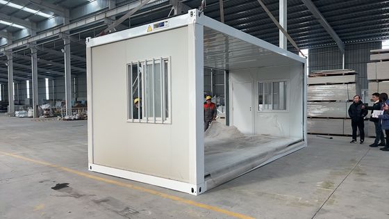 40ft 20ft オフィスサンドイッチパネル プリファブ 折りたたみ 移動型ホーム 寮キャンプ 折りたたみ 容器 耐久性 アルミ窓