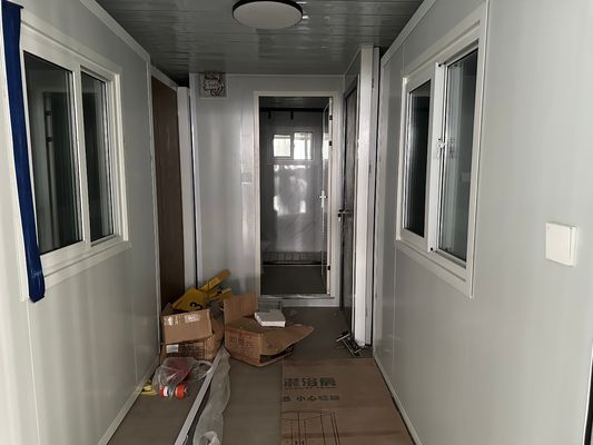 ビラ 迅速な建設 20 フィート 30 フィート 40 フィート 移動式 拡張可能なコンテナハウス キッチン