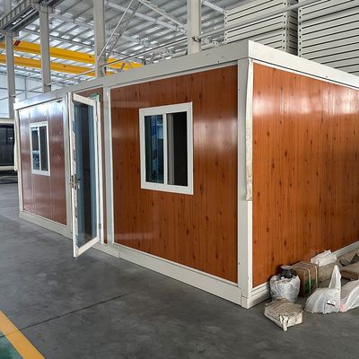 オーダーメイド 引換可能なコンテナ 防火防水壁パネルとトイレ付き 拡張可能な家 15-30年 使用寿命