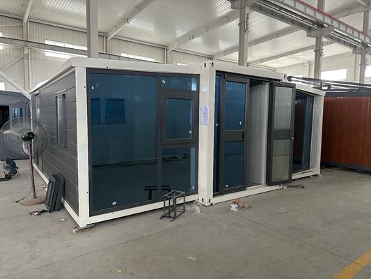 20フィートのプリファブリックハウス プリファブリックモジュール型住宅 折りたたみコンテナホーム 小さい家 鉄サンドイッチパネル付き多機能