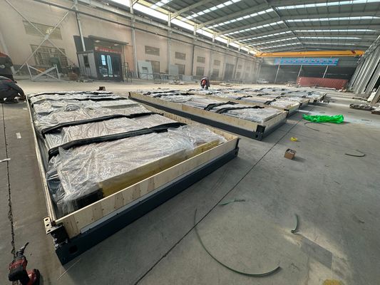 サンドイッチパネル 豪華 2 ベッドルーム プリファブハウス フラットパック 携帯コンテナハウス 価格 地元の標準電気