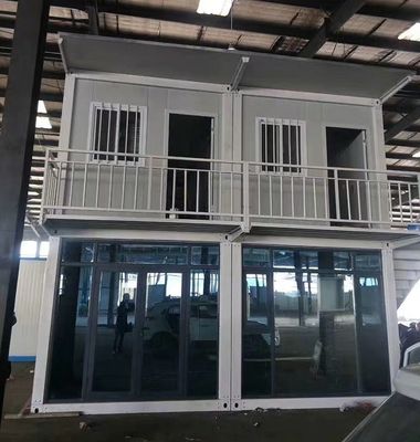 3 ベッドルーム 環境に優しいモジュール式プリファブ 引換可能なコンテナハウス カーポートと呼吸可能なデザイン