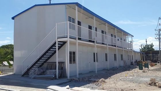 軽鋼構造枠 省エネ 韓国のためのプリファブハウス 三角屋根と緑の生活