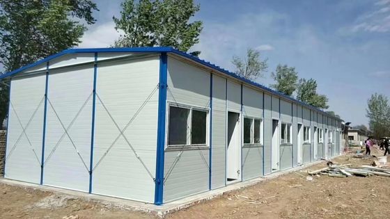 サンドイッチパネル 2 ベッドルーム ワークショップ 倉庫 建設 建設 タイのオフィス 調整可能で手頃な価格
