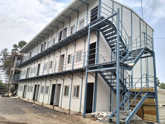 浴室付きのプリファブハウス サンドイッチパネルデザイン 地中海様式 4 ベッドルーム プエルトリコの豪華住宅