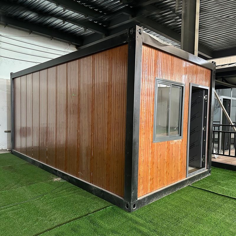 労働者キャンプ 強い 現代のプリファブ住宅 パーソナライズされた色彩 レイアウト 装飾 モジュール型 プリファブリケート 引換可能なコンテナハウス